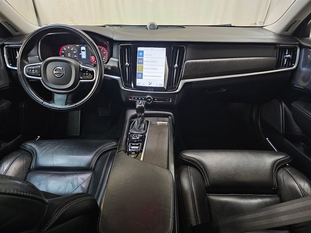 2017 Volvo V90 Cross Country T6 AWD