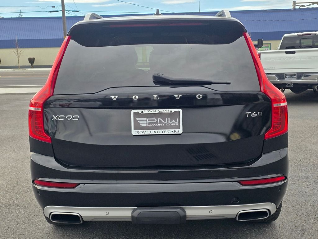 2016 Volvo XC90 T6 Momentum