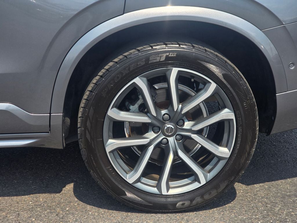 2018 Volvo XC90 T6 Momentum