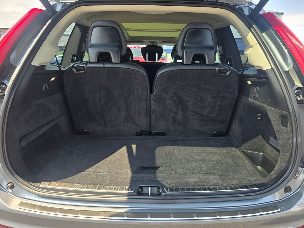2018 Volvo XC90 T6 Momentum