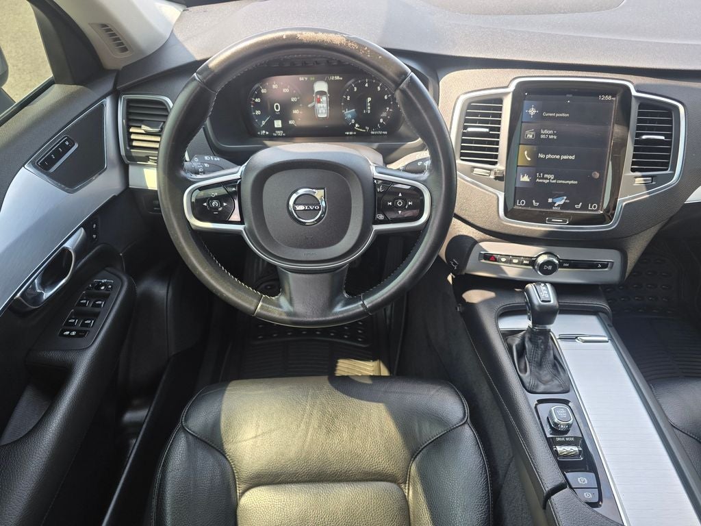2018 Volvo XC90 T6 Momentum