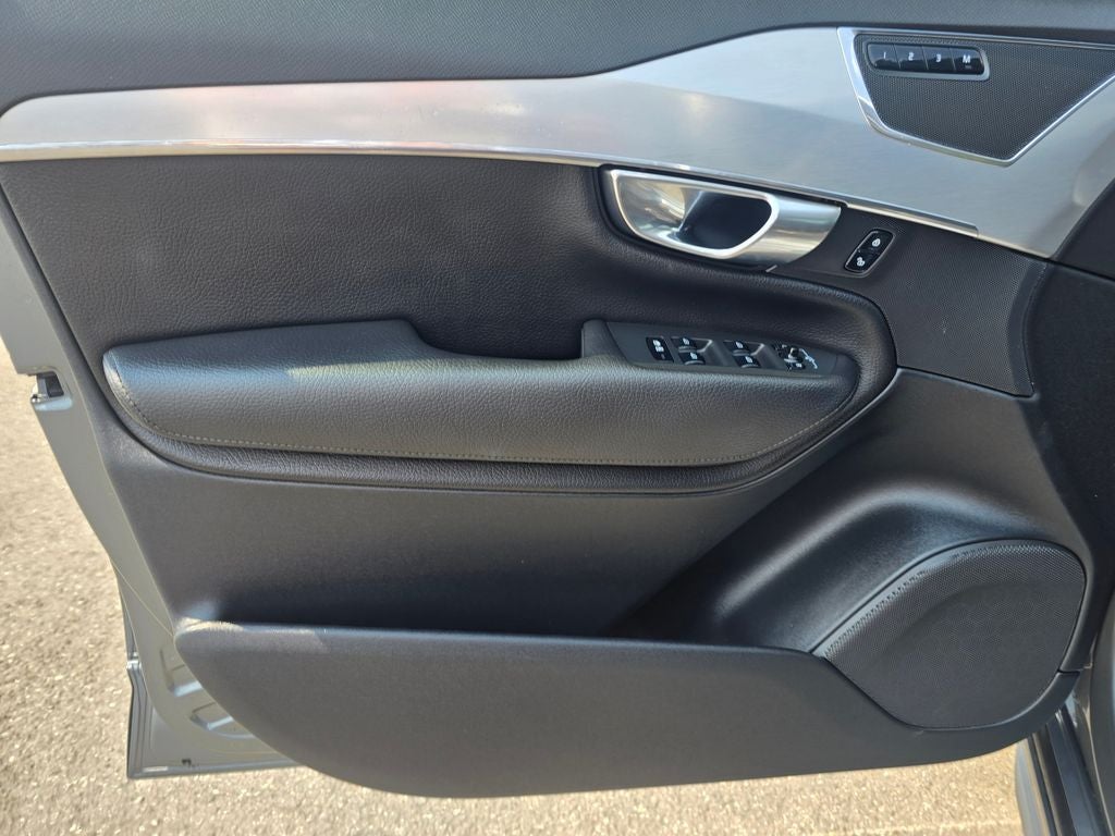 2018 Volvo XC90 T6 Momentum
