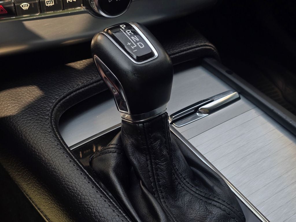 2018 Volvo XC90 T6 Momentum