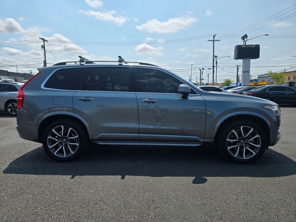 2018 Volvo XC90 T6 Momentum
