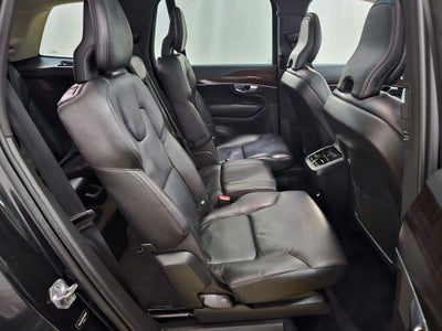 2019 Volvo XC90 T6 Momentum