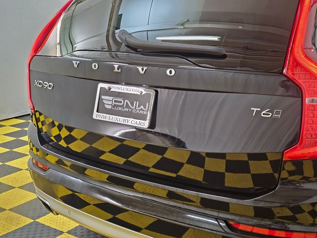 2019 Volvo XC90 T6 Momentum