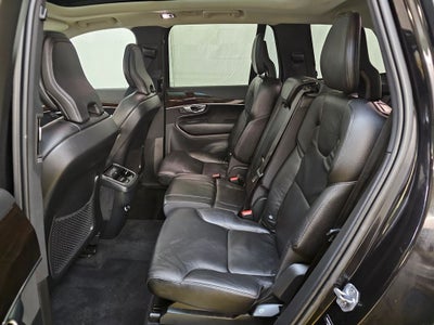 2019 Volvo XC90 T6 Momentum