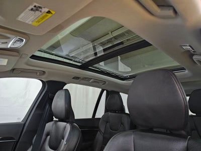 2019 Volvo XC90 T6 Momentum