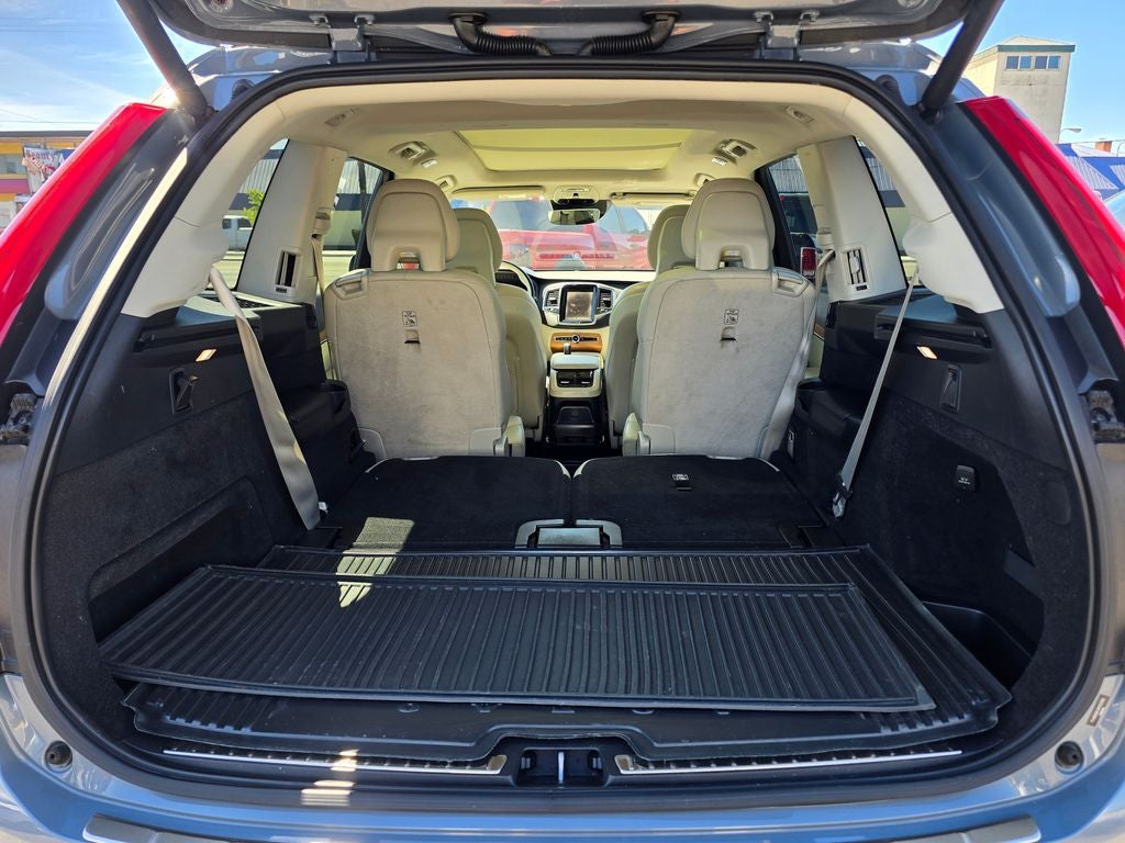 2021 Volvo XC90 Recharge Plug-In Hybrid T8 Inscription Expression 6 Passenger