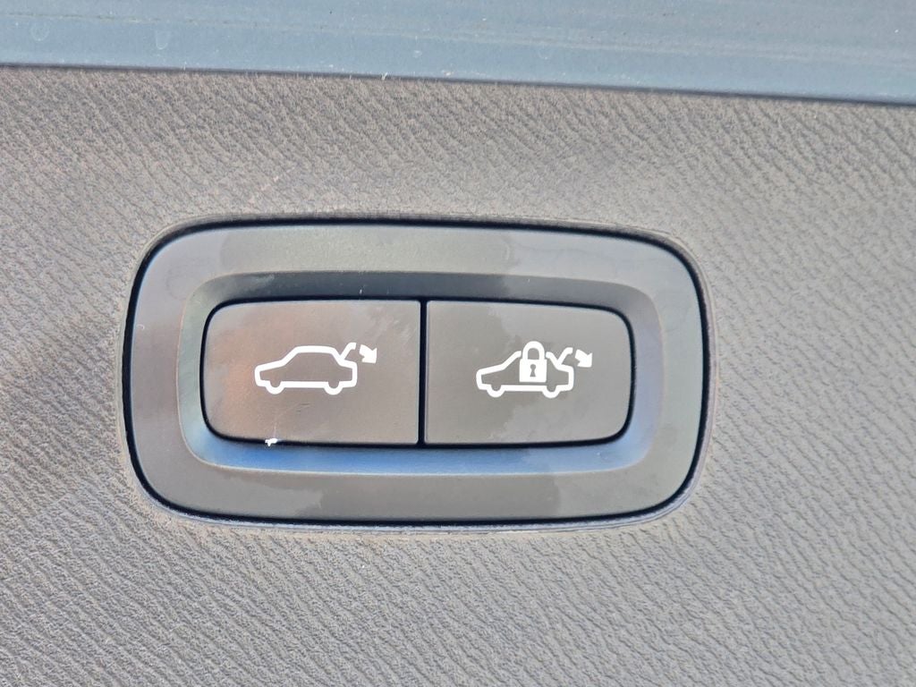 2021 Volvo XC90 Recharge Plug-In Hybrid T8 Inscription Expression 6 Passenger
