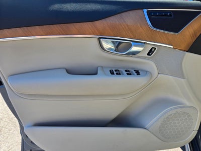 2021 Volvo XC90 Recharge Plug-In Hybrid T8 Inscription Expression 6 Passenger