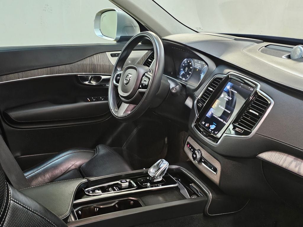 2021 Volvo XC90 Recharge Plug-In Hybrid T8 Inscription 7 Passenger