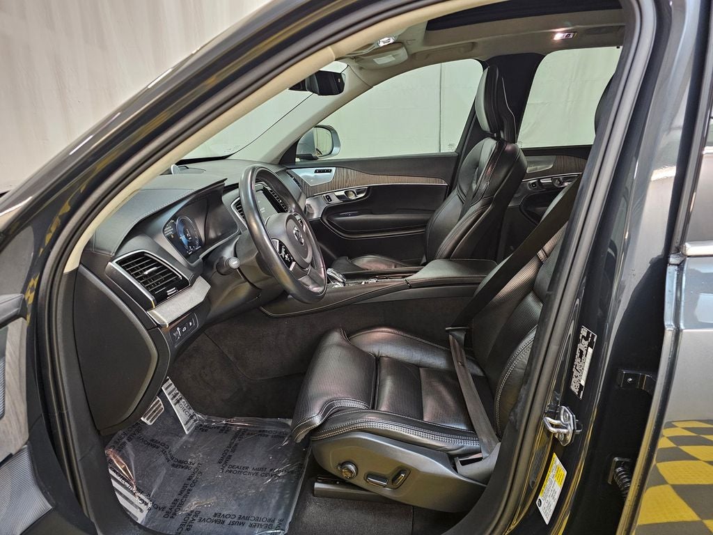 2021 Volvo XC90 Recharge Plug-In Hybrid T8 Inscription 7 Passenger