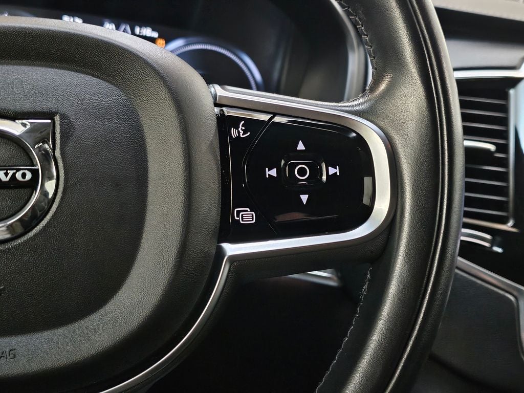 2021 Volvo XC90 Recharge Plug-In Hybrid T8 Inscription 7 Passenger