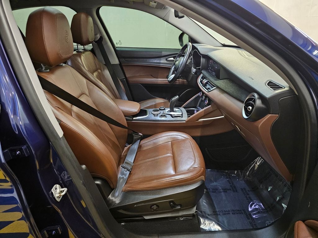 2021 Alfa Romeo Stelvio RWD