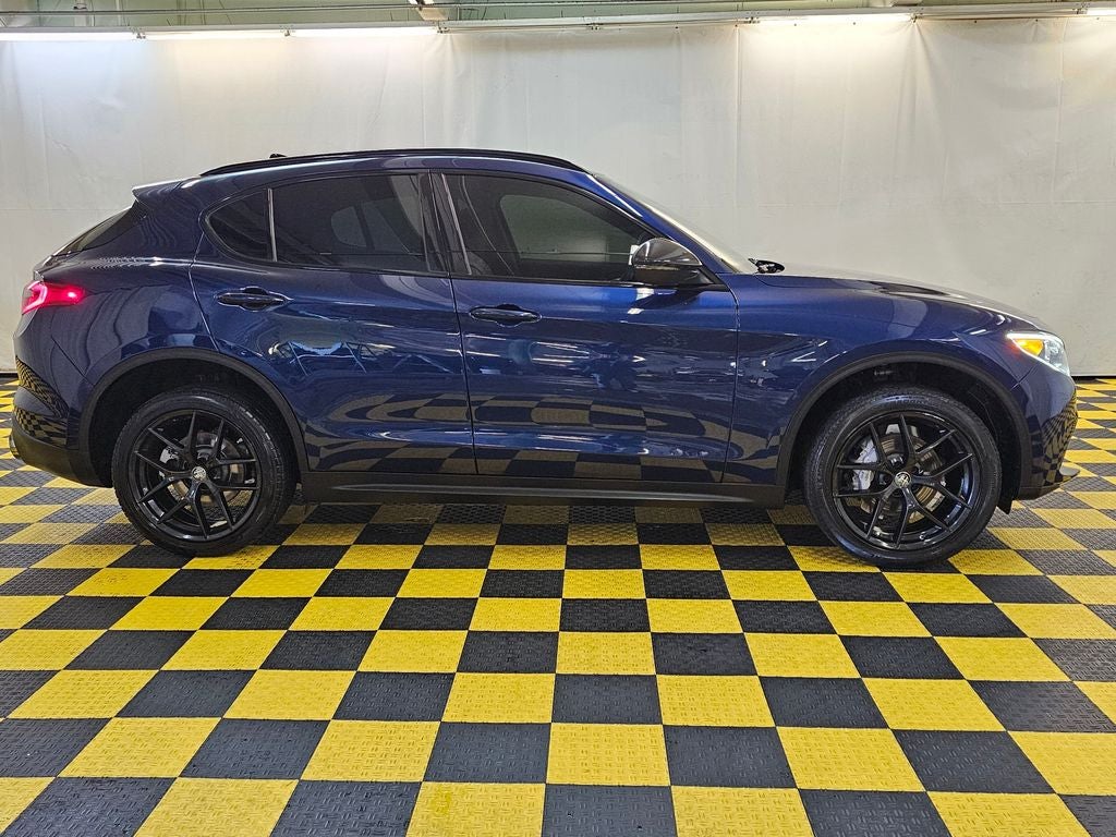 2021 Alfa Romeo Stelvio RWD