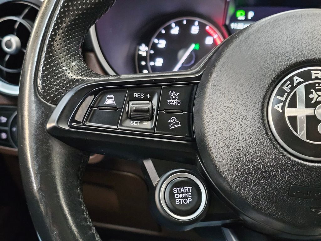 2021 Alfa Romeo Stelvio RWD