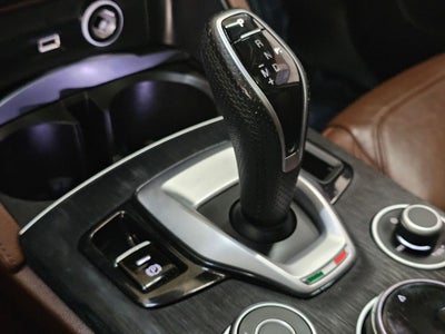 2021 Alfa Romeo Stelvio RWD