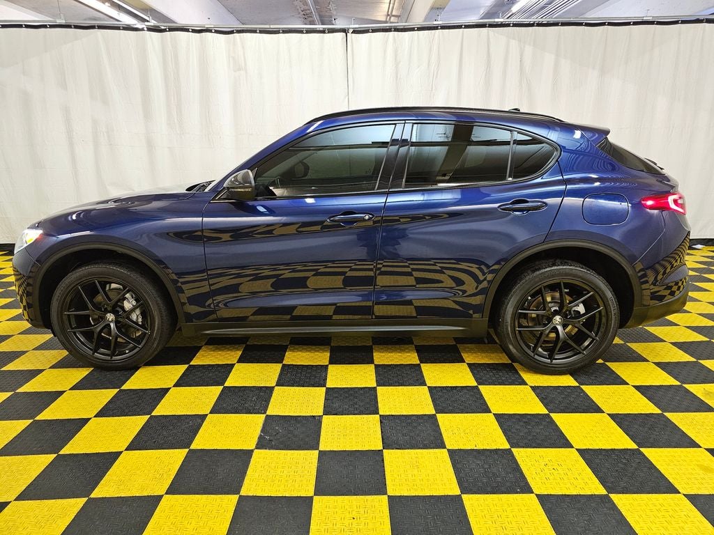 2021 Alfa Romeo Stelvio RWD