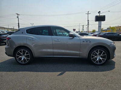 2022 Maserati Levante Modena